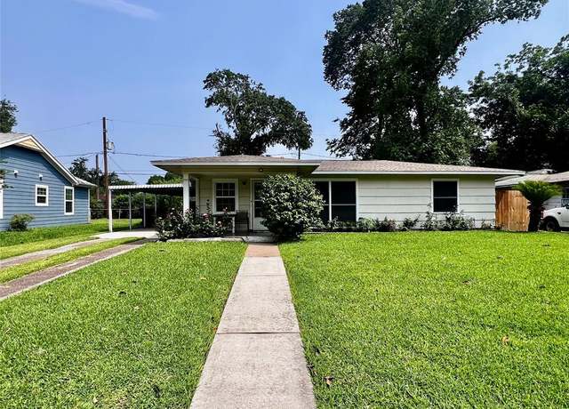 Property at 7415 Dixie Dr, Houston, TX 77087, 4 beds, 2 baths