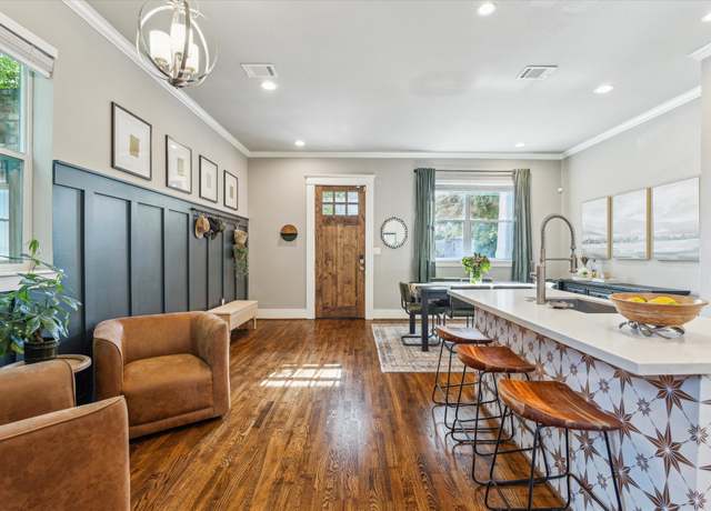 Property at 1004 Enid St Unit B, Houston, TX 77009, 4 beds, 4 baths