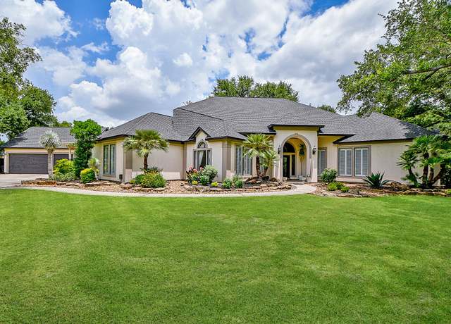 Property at 17514 Queenslake Dr, Cypress, TX 77429, 4 beds, 2.5 baths