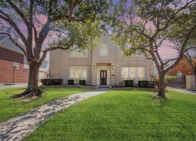 Property at 2010 Desert Springs Ct, League City, TX 77573, 4 beds, 4 baths
