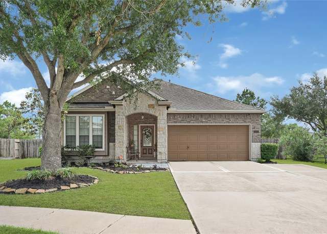 Property at 3103 Trail Hollow Dr, Pearland, TX 77584, 3 beds, 2 baths