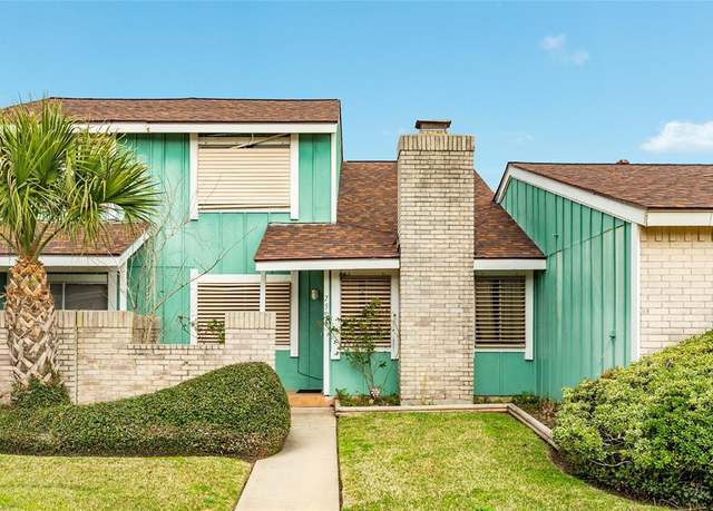 Property at 7508 Stewart Rd, Galveston, TX 77551, 2 beds, 2.5 baths