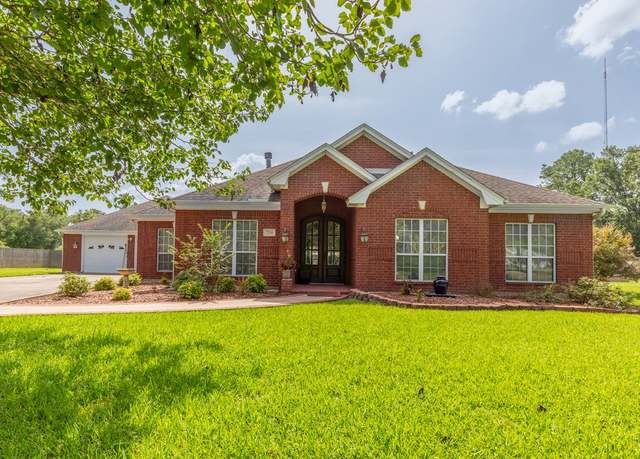 Property at 250 Oakland, Vidor, TX 77662, 5 beds, 3.5 baths