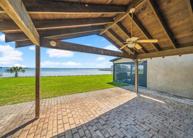 Property at 2015 Lakewood Ct, Willis, TX 77318, 2 beds, 3 baths
