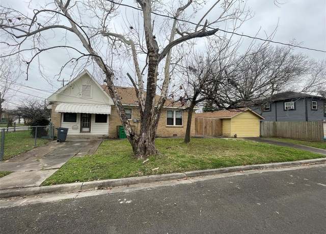 Property at 113 W Lobit St, Baytown, TX 77520, 3 beds, 1 bath
