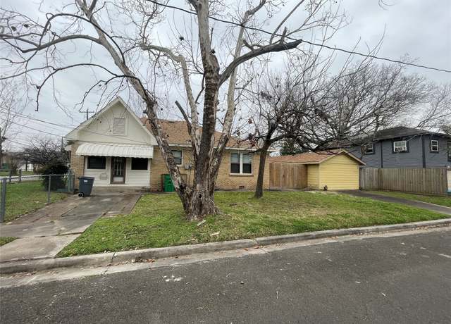 Property at 113 W Lobit St, Baytown, TX 77520, 3 beds, 1 bath