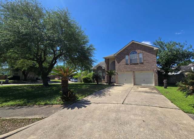 Property at 4731 Mohegan Ct, Baytown, TX 77521, 3 beds, 2.5 baths