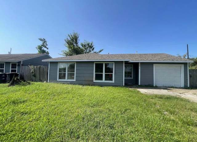 Property at 8914 Kellett St, Houston, TX 77078, 3 beds, 1 bath