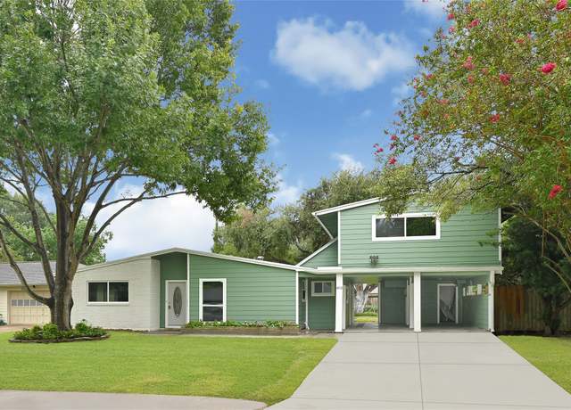 Property at 4713 Kinglet St, Houston, TX 77035, 4 beds, 2.5 baths