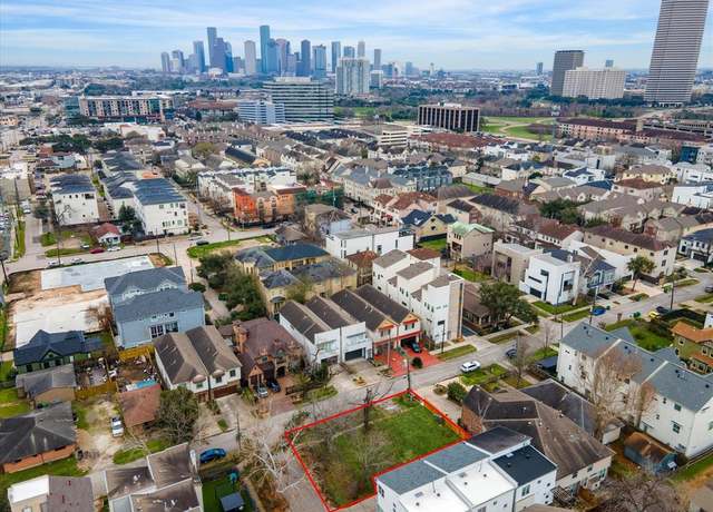 Property at 4211 Rose St, Houston, TX 77007