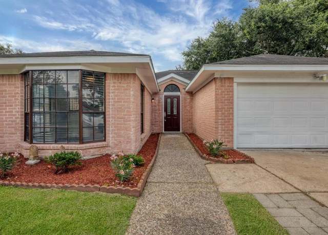 Property at 10603 Zircon Ct, Houston, TX 77099, 3 beds, 2 baths