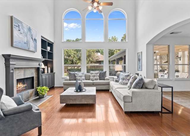 Property at 127 N Concord Valley Cir, The Woodlands, TX 77382, 4 beds, 3.5 baths