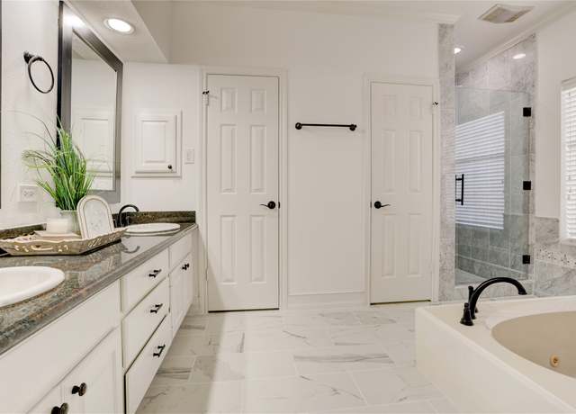 Property at 4026 Village Corner Dr, Pasadena, TX 77059, 4 beds, 3.5 baths