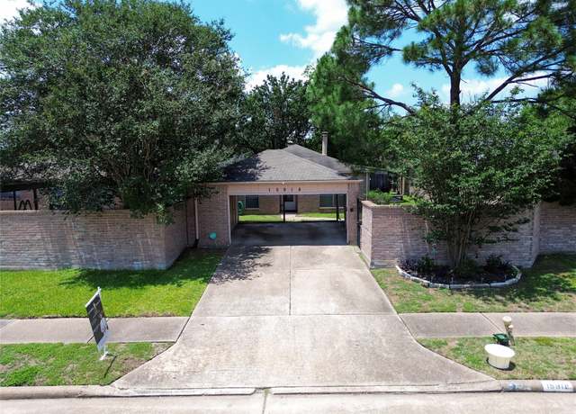 Property at 15918 Alta Mar Dr, Houston, TX 77083, 2 beds, 2 baths