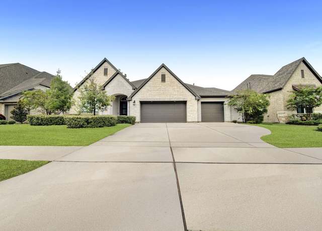 Property at 15411 Sunglow Haven St, Conroe, TX 77302, 4 beds, 3.5 baths