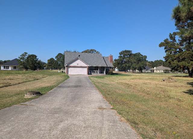 Property at 141 Coral Gables, Trinity, TX 75862, 3 beds, 2 baths