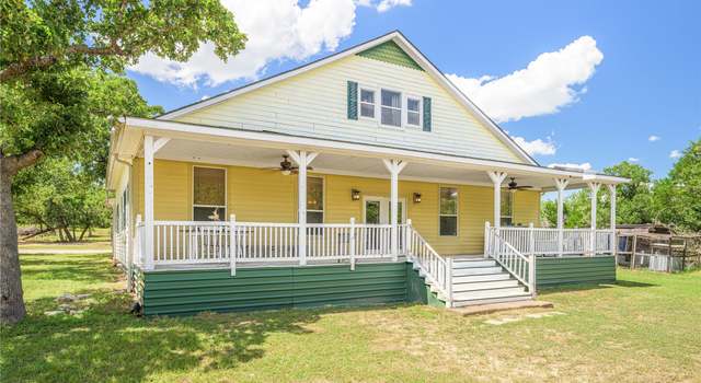 Photo of 4310 Leslie Rd, Fayetteville, TX 78940