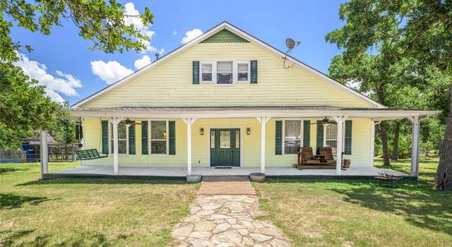 Photo of 4310 Leslie Rd, Fayetteville, TX 78940