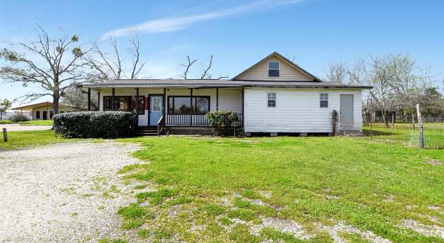 Photo of 301 Price St, Madisonville, TX 77864