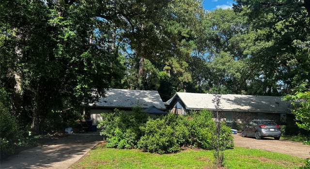 Photo of 2962 Mockingbird Ln, Huntsville, TX 77320