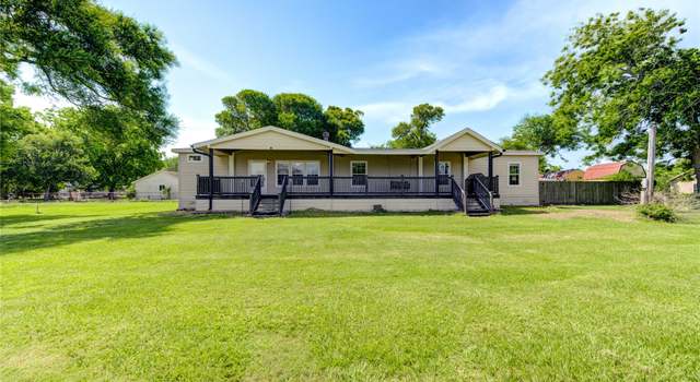 Photo of 10031 N Walker Ln, Beach City, TX 77523