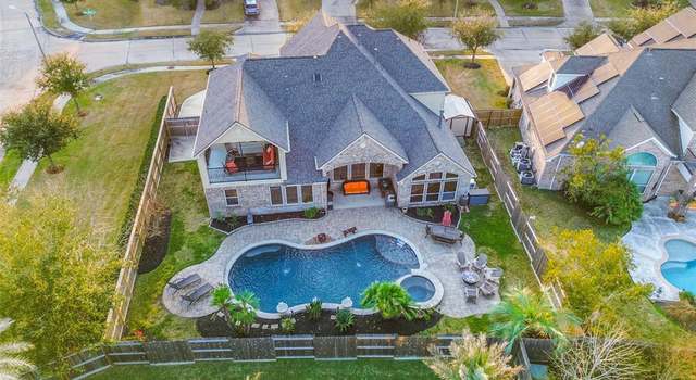 Photo of 1025 Knoll Bridge Ln, Friendswood, TX 77546