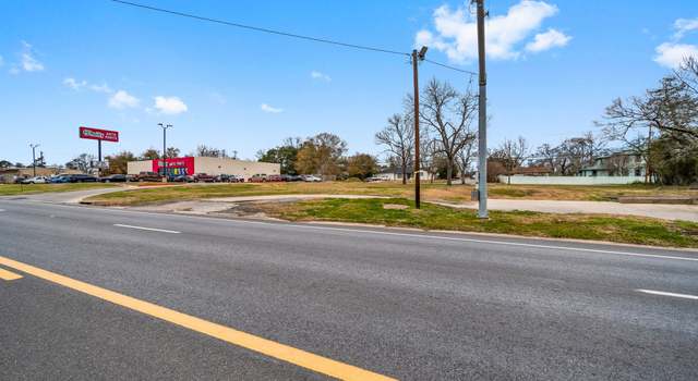 Photo of 614 W W Church St, Livingston, TX 77351