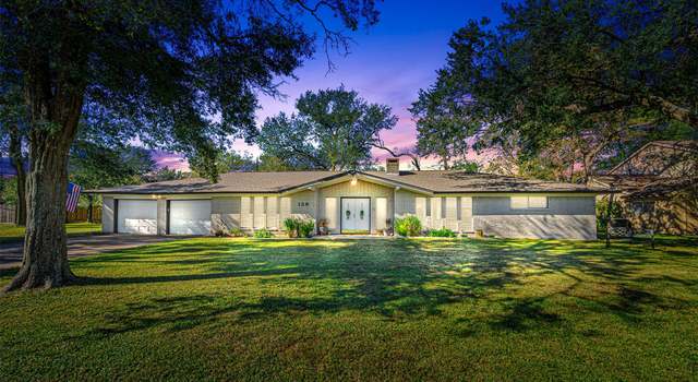 Photo of 129 Red Bud Ln, Baytown, TX 77520