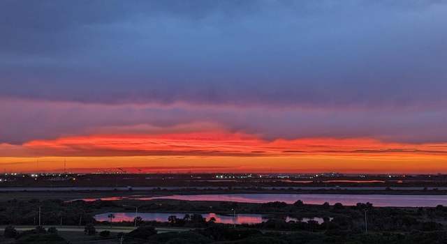 Photo of 801 E Beach Dr Unit TW1012, Galveston, TX 77550