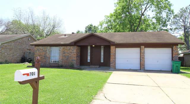 Photo of 701 Meadowglen Dr, Baytown, TX 77521