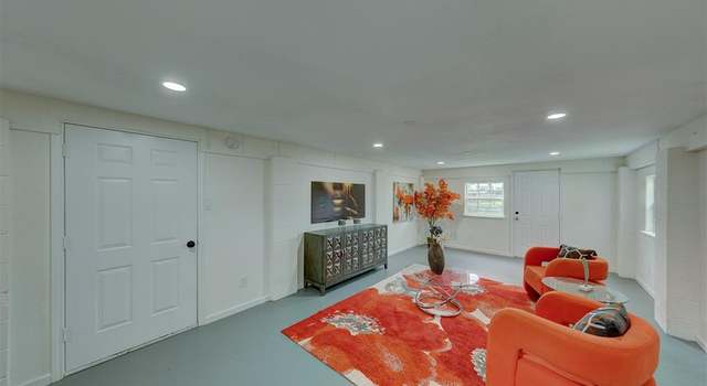 Photo of 89 Tarpon St, Bayou Vista, TX 77563