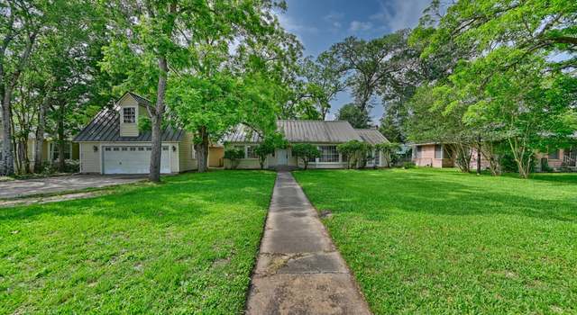Photo of 708 4th St, Sealy, TX 77474