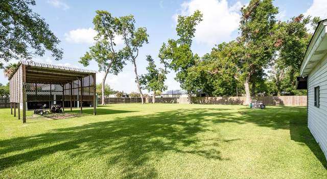 Photo of 401 Harris Rd, Highlands, TX 77562