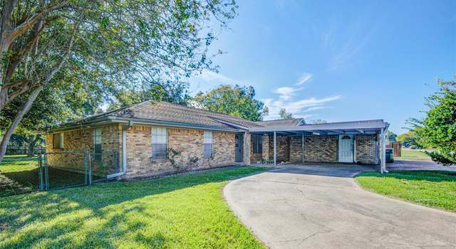 Photo of 4810 Comal St, Pearland, TX 77581