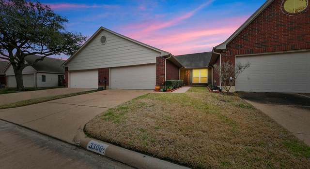 Photo of 3306 Country Meadows Ct, Pearland, TX 77584
