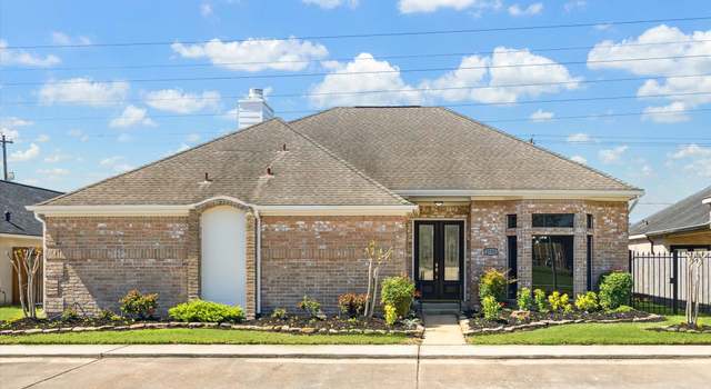 Photo of 2708 Country Club Dr, Pearland, TX 77581