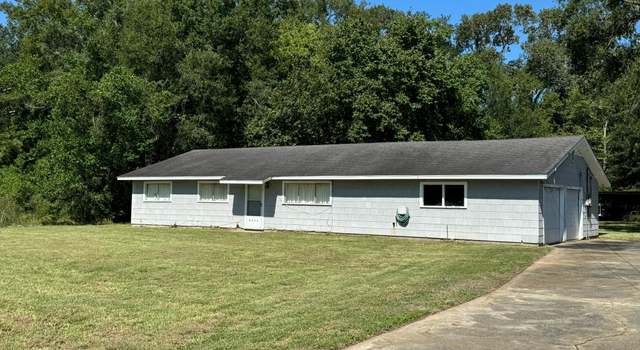 Photo of 3425 Little Cypress Dr, Orange, TX 77632