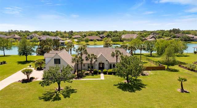Photo of 130 Lago Circle Dr N, Santa Fe, TX 77517