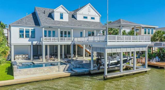 Photo of 3511 Cross Bones Cir, Galveston, TX 77554