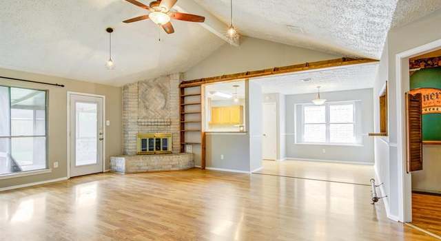 Photo of 718 Myrtle Creek Dr, La Porte, TX 77571