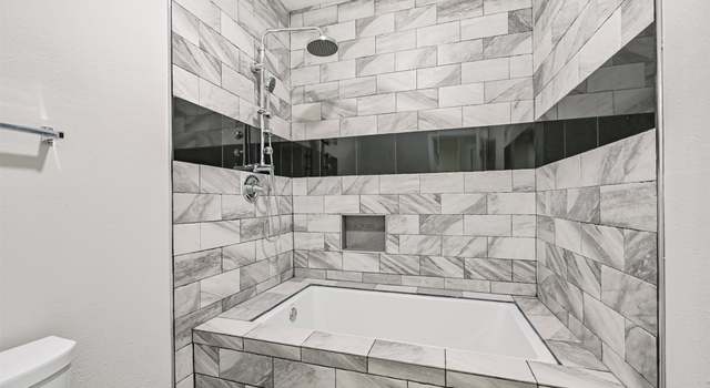 Photo of 11711 Memorial Dr #84, Houston, TX 77024