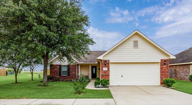 Photo of 243 S Lantana Cir, Sealy, TX 77474