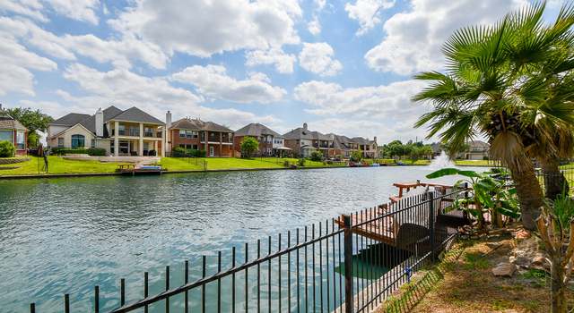 Photo of 18103 Darling Point Ct, Cypress, TX 77429
