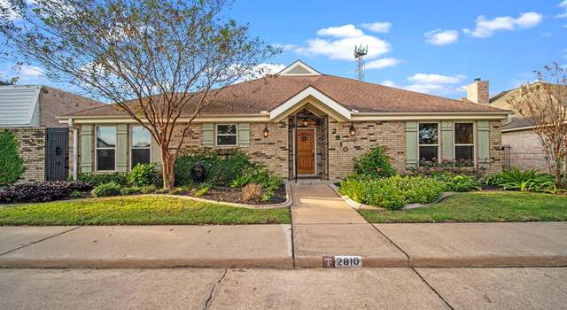 Photo of 2810 Country Club Dr, Pearland, TX 77581