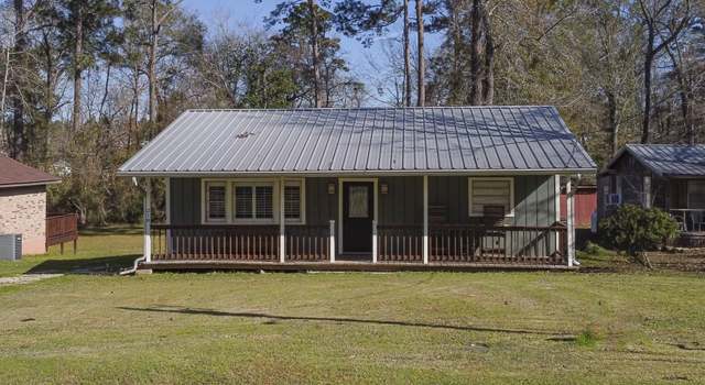 Photo of 218 Tallow St, Onalaska, TX 77360