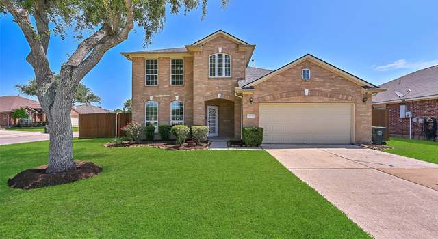 Photo of 2971 Winter Berry Ct, Pearland, TX 77581