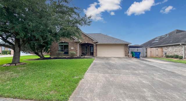 Photo of 110 Hummingbird Ct, Richwood, TX 77566
