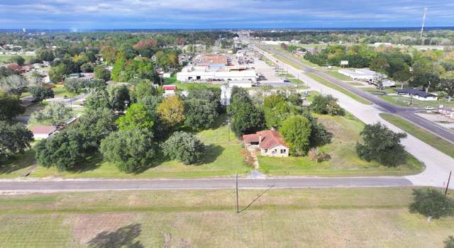 Photo of 112 Mcbride St, Winnie, TX 77665