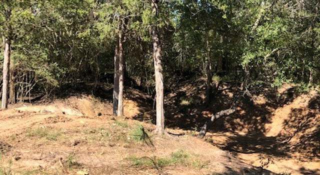 Photo of 107 Red Stag Ln, Columbus, TX 78934