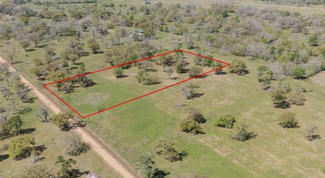 Photo of 375 Valley Oaks Dr, Van Vleck, TX 77482